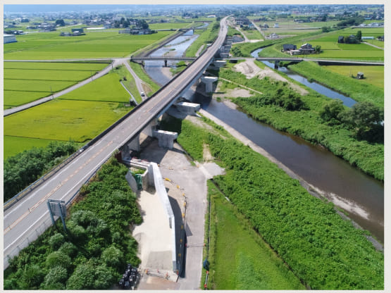 東海北陸自動車道　山田川橋(下部工)工事（JV）