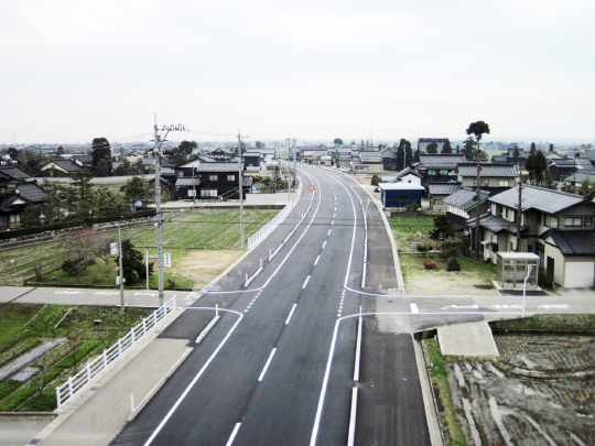 主要地方道富山戸出小矢部線道路総合交付金舗装その3工事